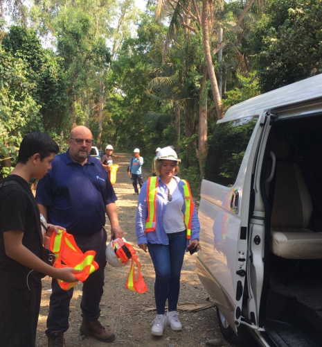 Naga-Rent-a-Car-3 (1) (1) (1)